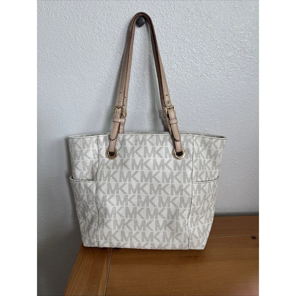 Michael Kors - Jet Set Signature - Vanilla Tote Bag